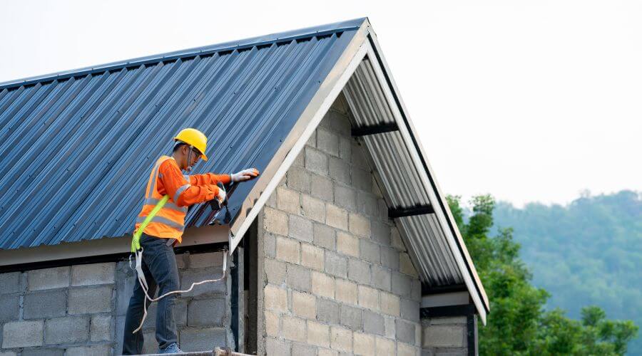Expert Emergency Roof Repairs services in Lisman, AL